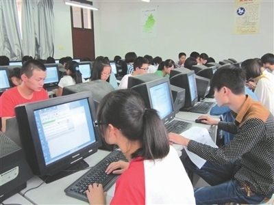 武義縣開(kāi)展計(jì)算機(jī)職業(yè)技能鑒定，920余名學(xué)生參與技術(shù)能力認(rèn)證